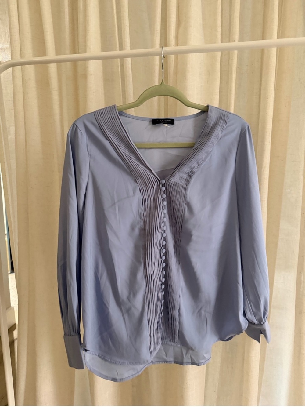 T Tahari Light Blue Pleated V-Neck Button Blouse